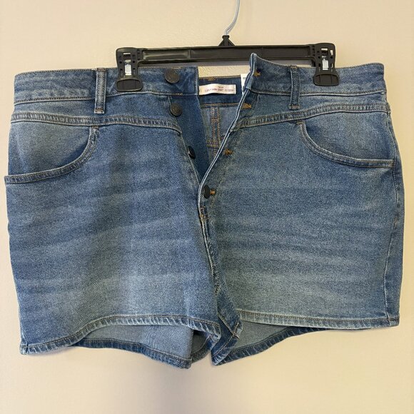 NWT - SO Curvy Mom Short - Sz 17 - Picture 1 of 5